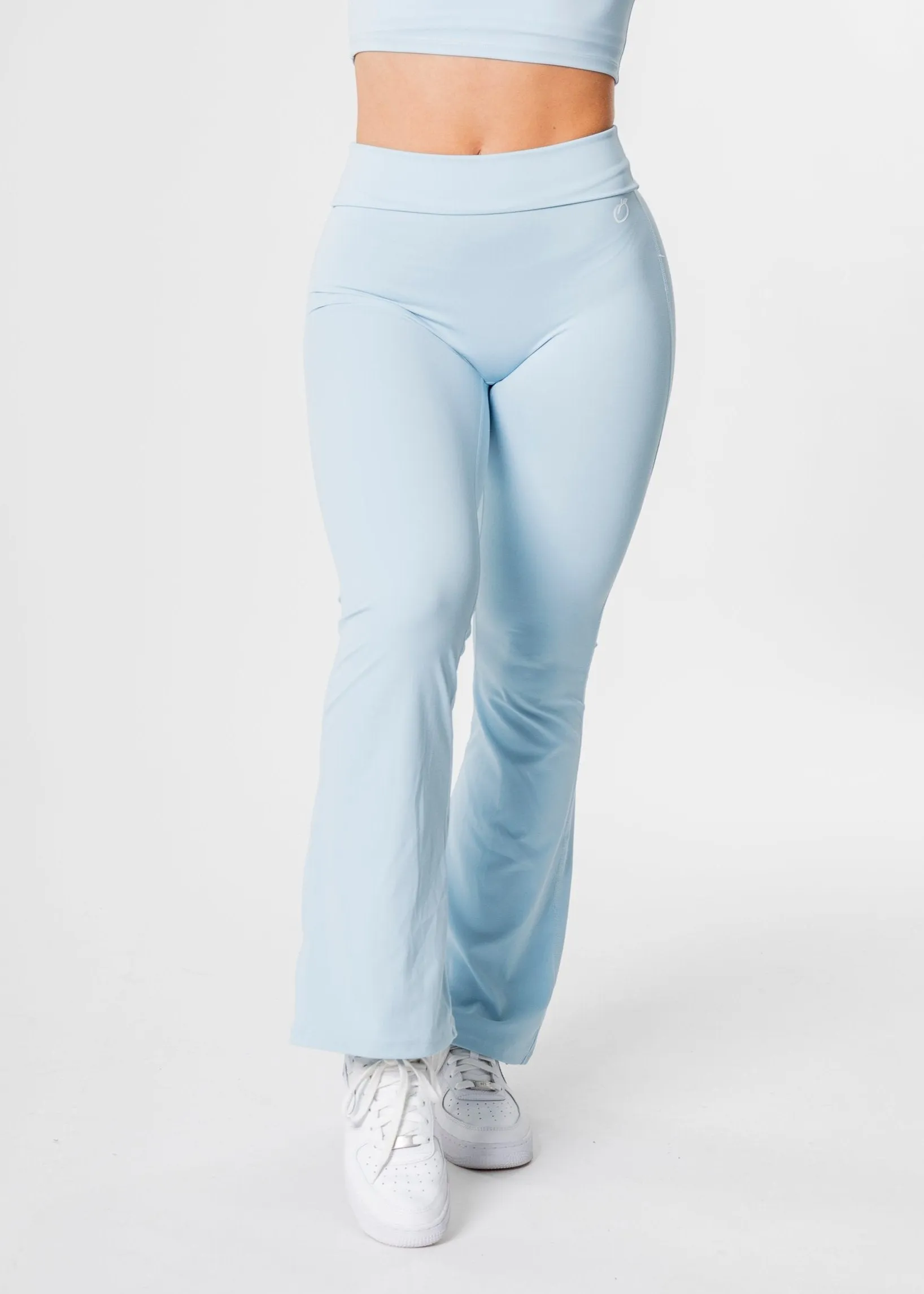 EUPHORIA Flared Leggings