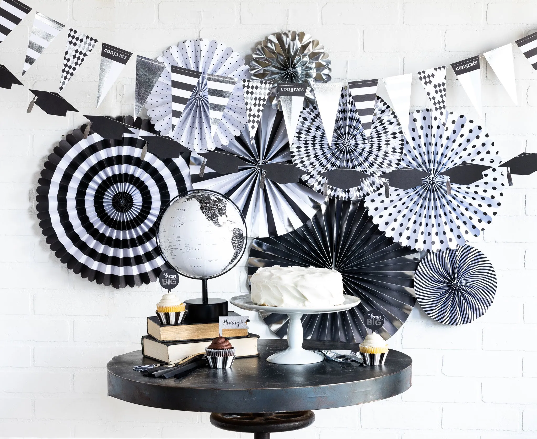 GRD101 - Graduation Party Fans
